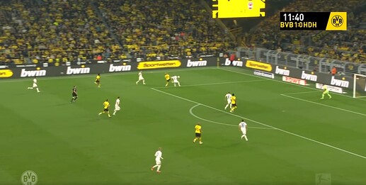 2-0(3)Handspiel