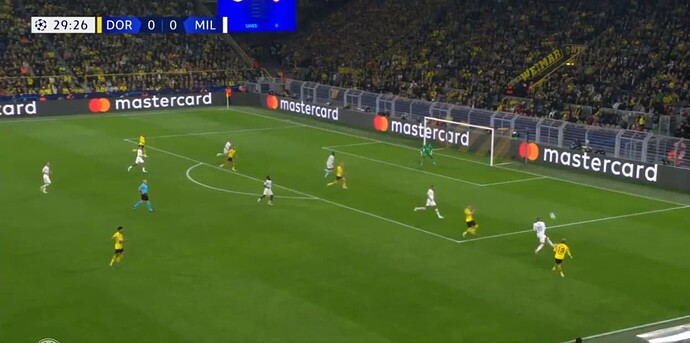 RausspielenSeite-BVB(1-3)ThiawBleibtBeiRyersonBrandtMussFlankenInMitte1-1Duelle